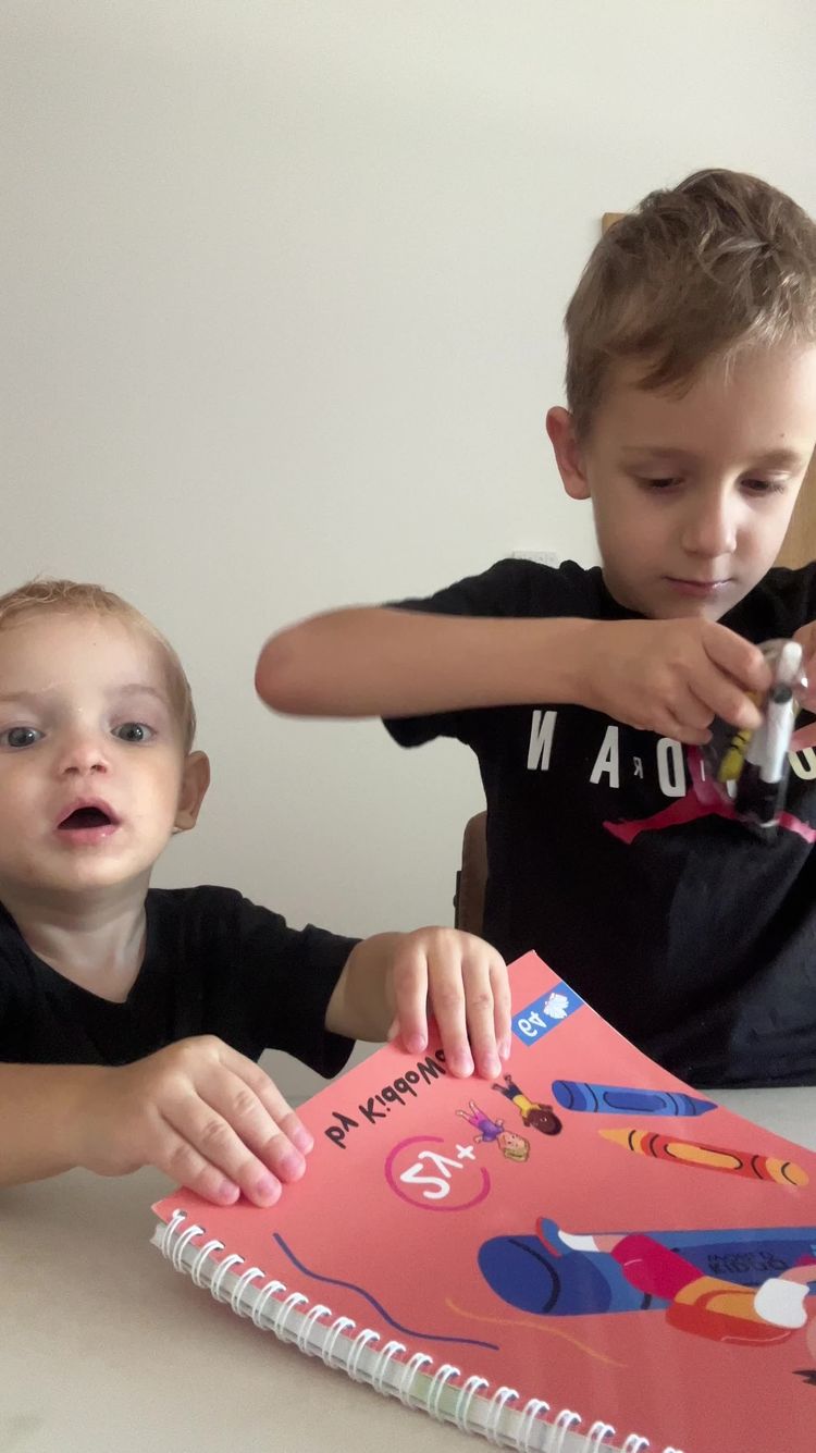 Družina Video od Lucia za Kiddo World