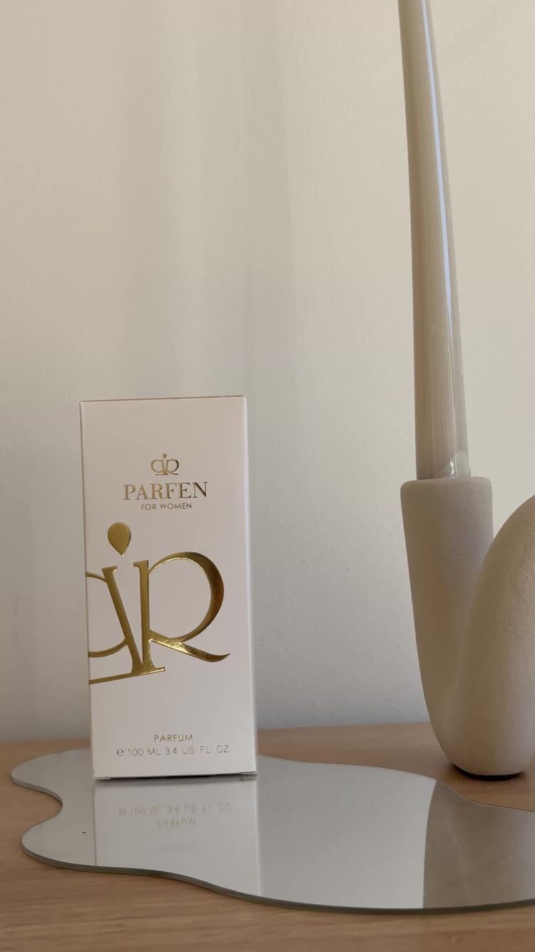Hudpleie Video av Nadiia for Pure Parfum