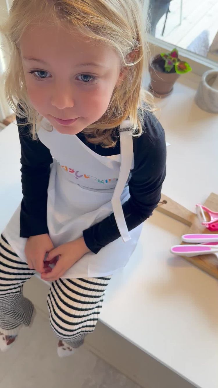 Familj Video av Siri för Kids Cooking Club