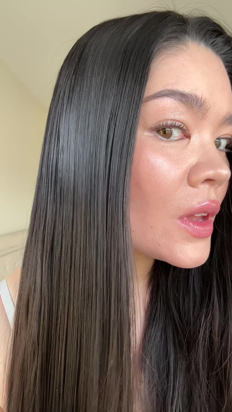 Skincare Video of Cloe for Heyshine