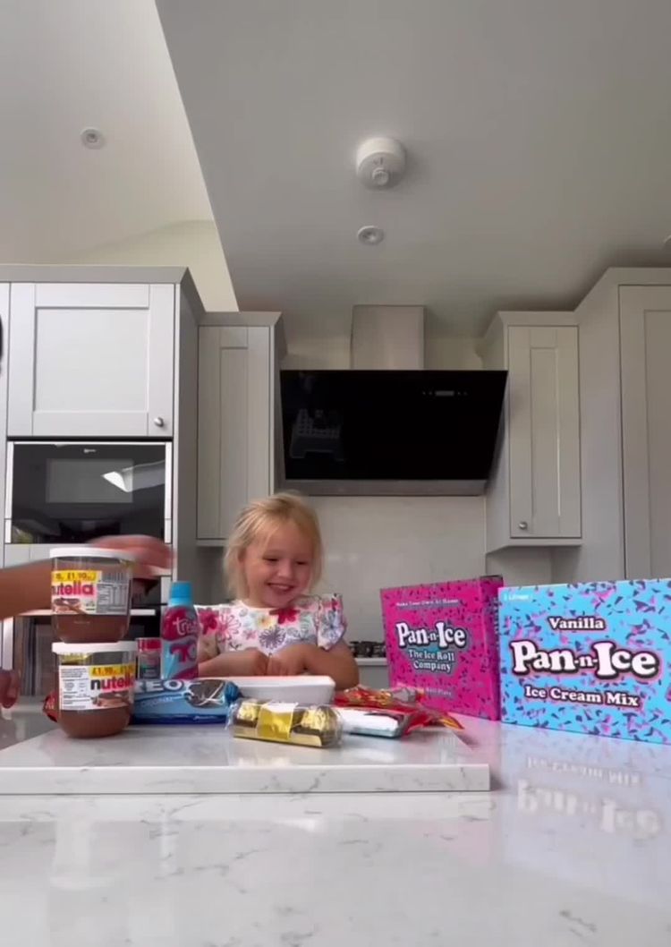 Video of Karlie for Pan-n-Ice 