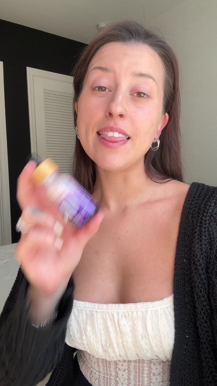 Skincare Video of Samantha  for Stoic Beauty Skincare