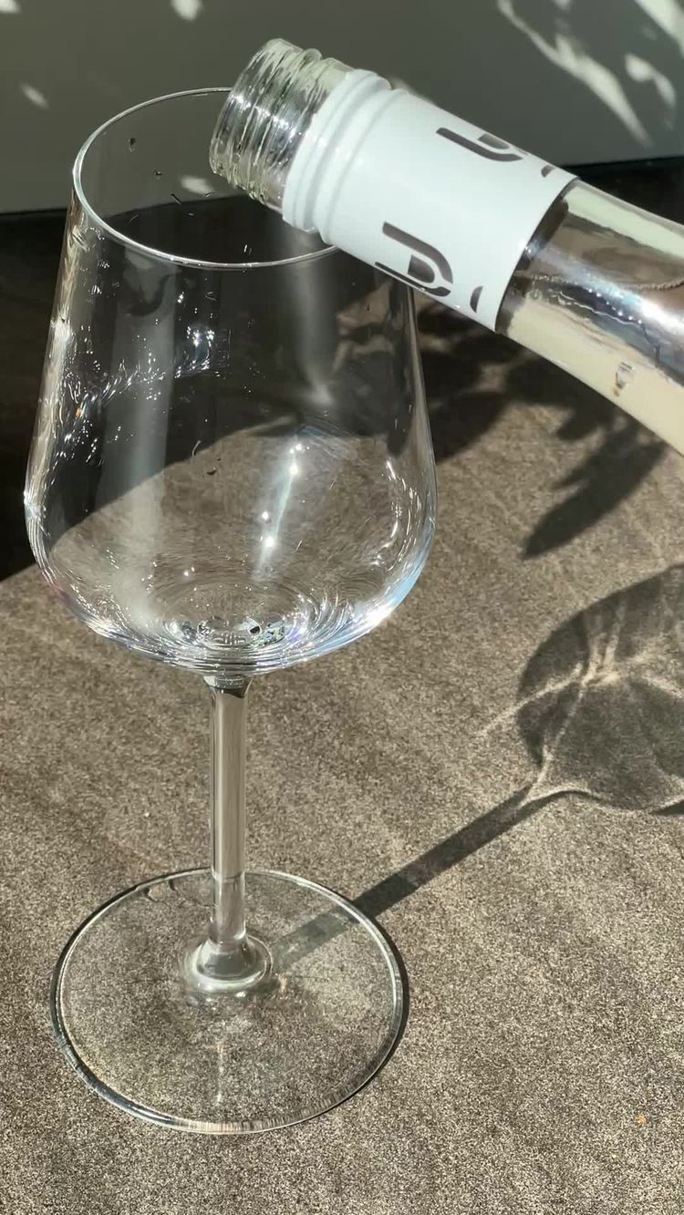 Alimentation Vidéo de Nevena pour PURE The Winery