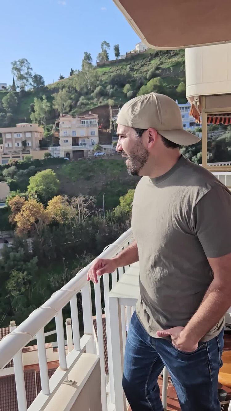 Moda Video of Juan Jose for Men's Best Basics