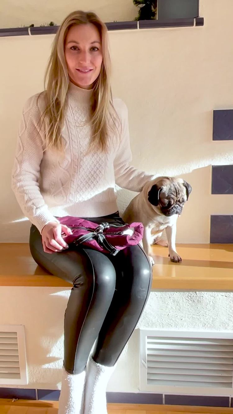 Pets Video of Laura for doggee