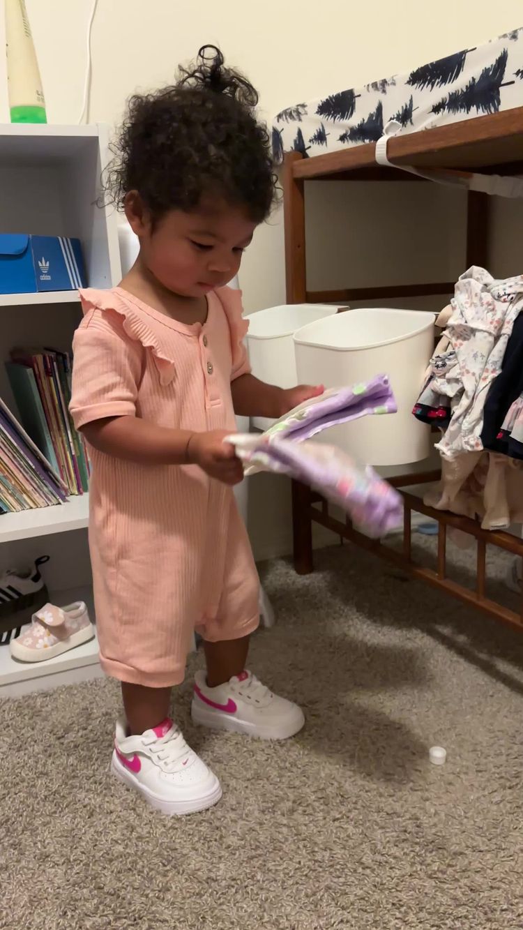 Apps & Digital Services Video of Cloe for Nanny Lane