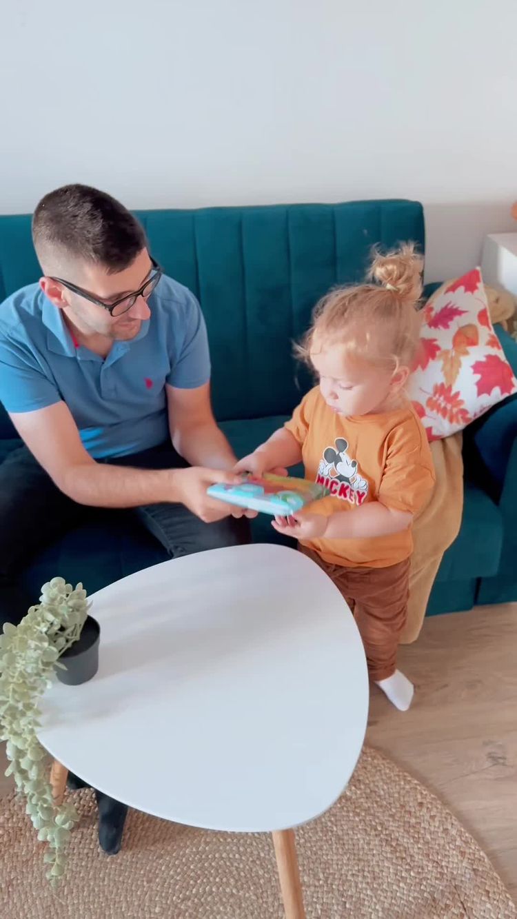 Famille et Enfants Vidéo de Alexandra pour Kiddo World