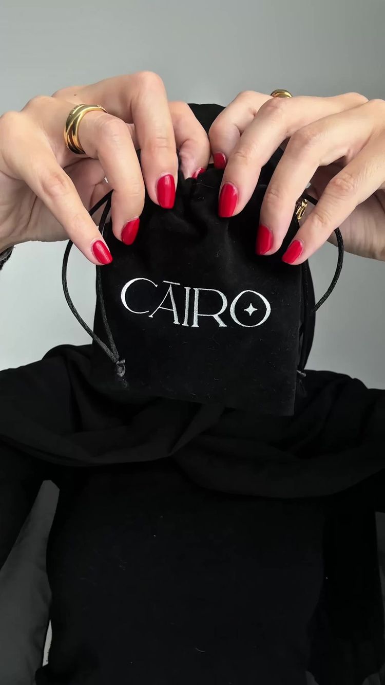 Accessories Video of Edna for CĀIRO
