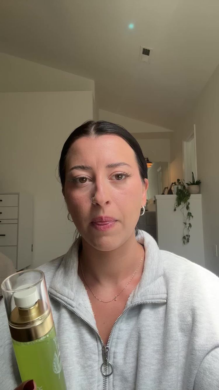 Skincare Video of Samantha  for Pili Ani