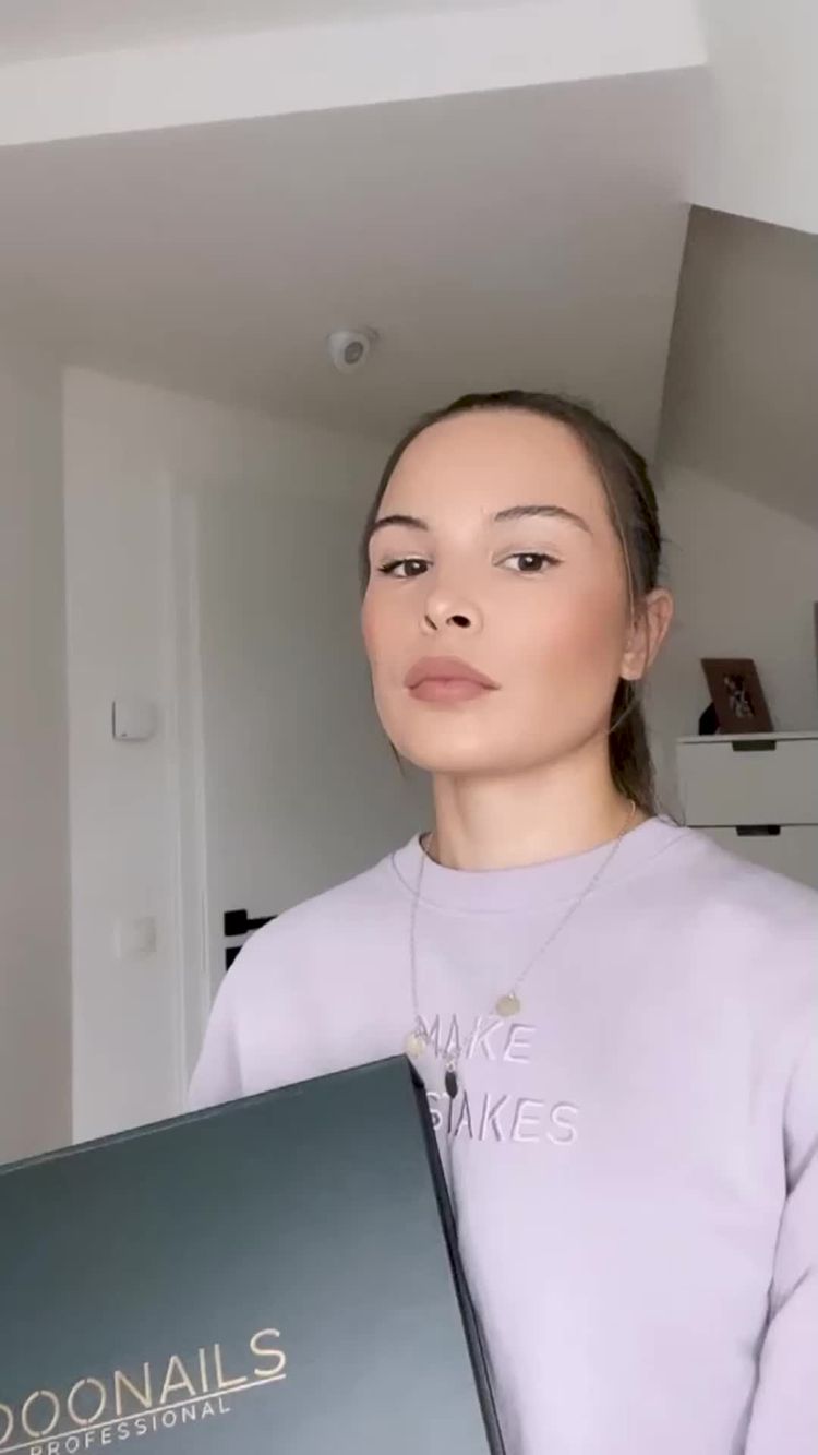 Kosmetik Video von Sophie für DOONAILS