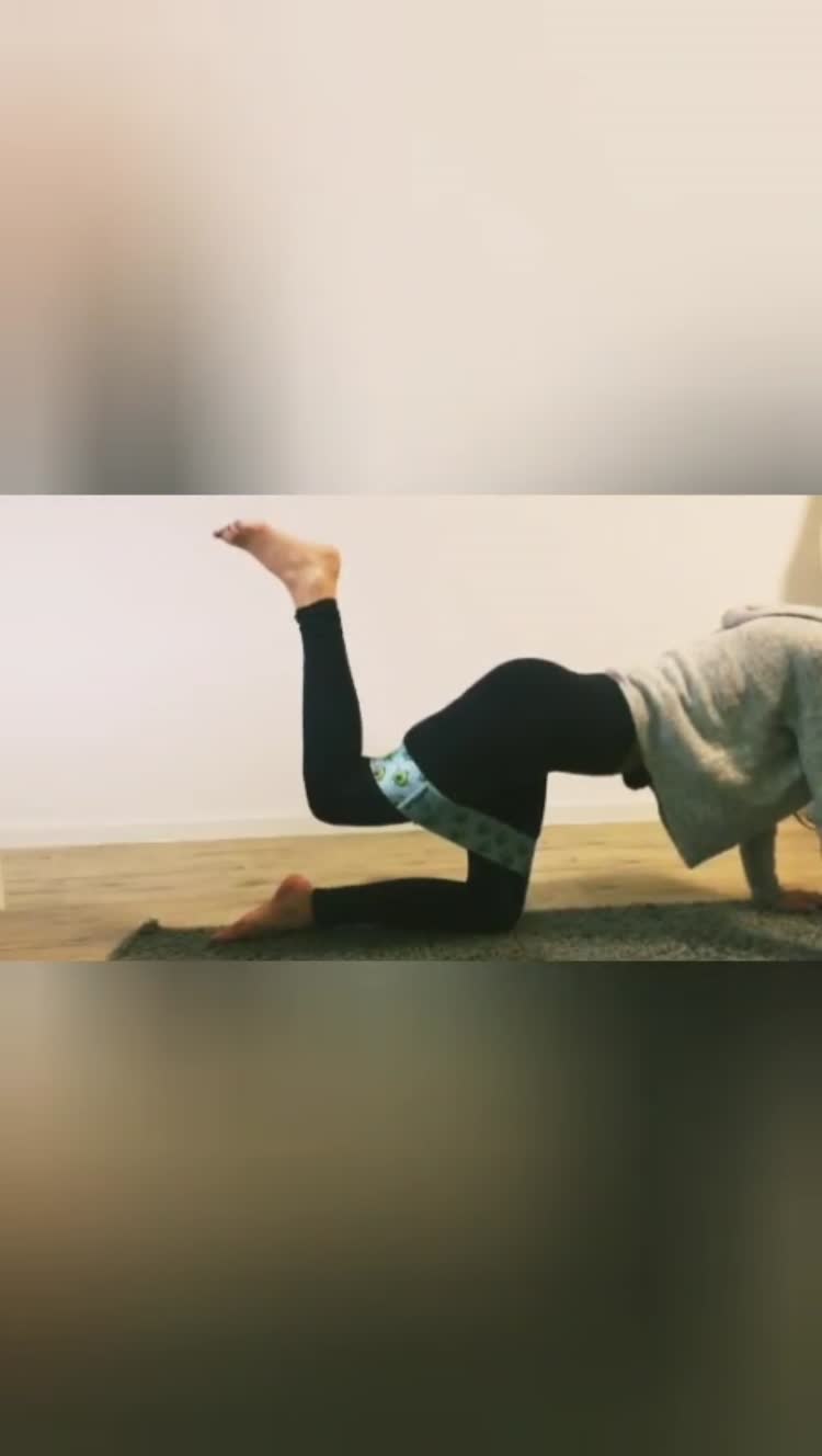 Zdravlje Video od Zuzana za Peach Booty Plan