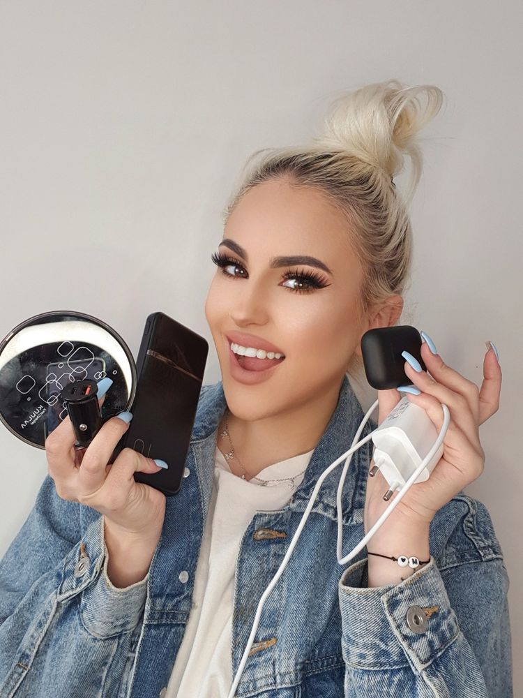 Consumer Goods Photo of Paula for Gizzmo